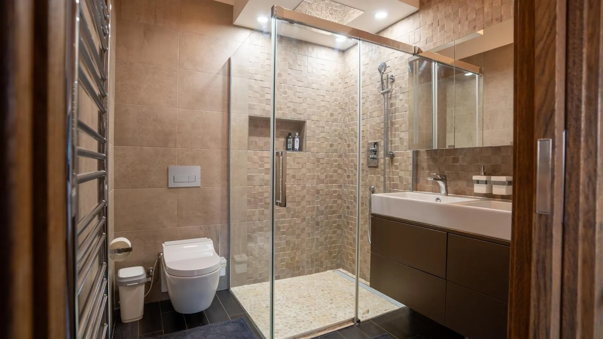 Luxury Rooftop Appartment With Fantastic Views Prag Apartment