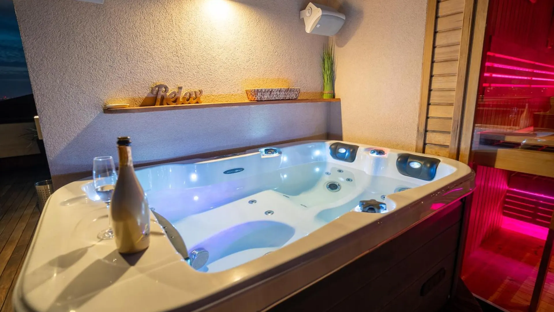 Apartment Luxury Rooftop Appartment With Fantastic Views Prag Tschechische Republik