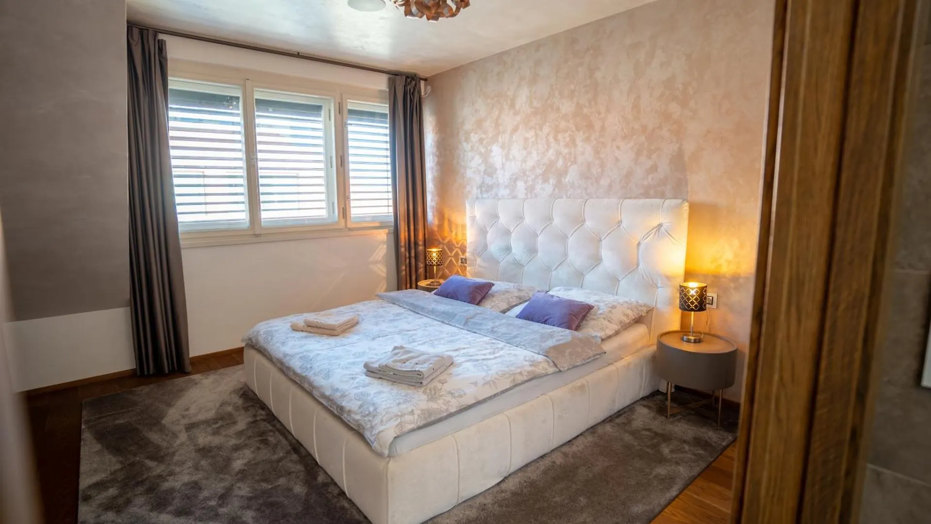 Apartment Luxury Rooftop Appartment With Fantastic Views Prague