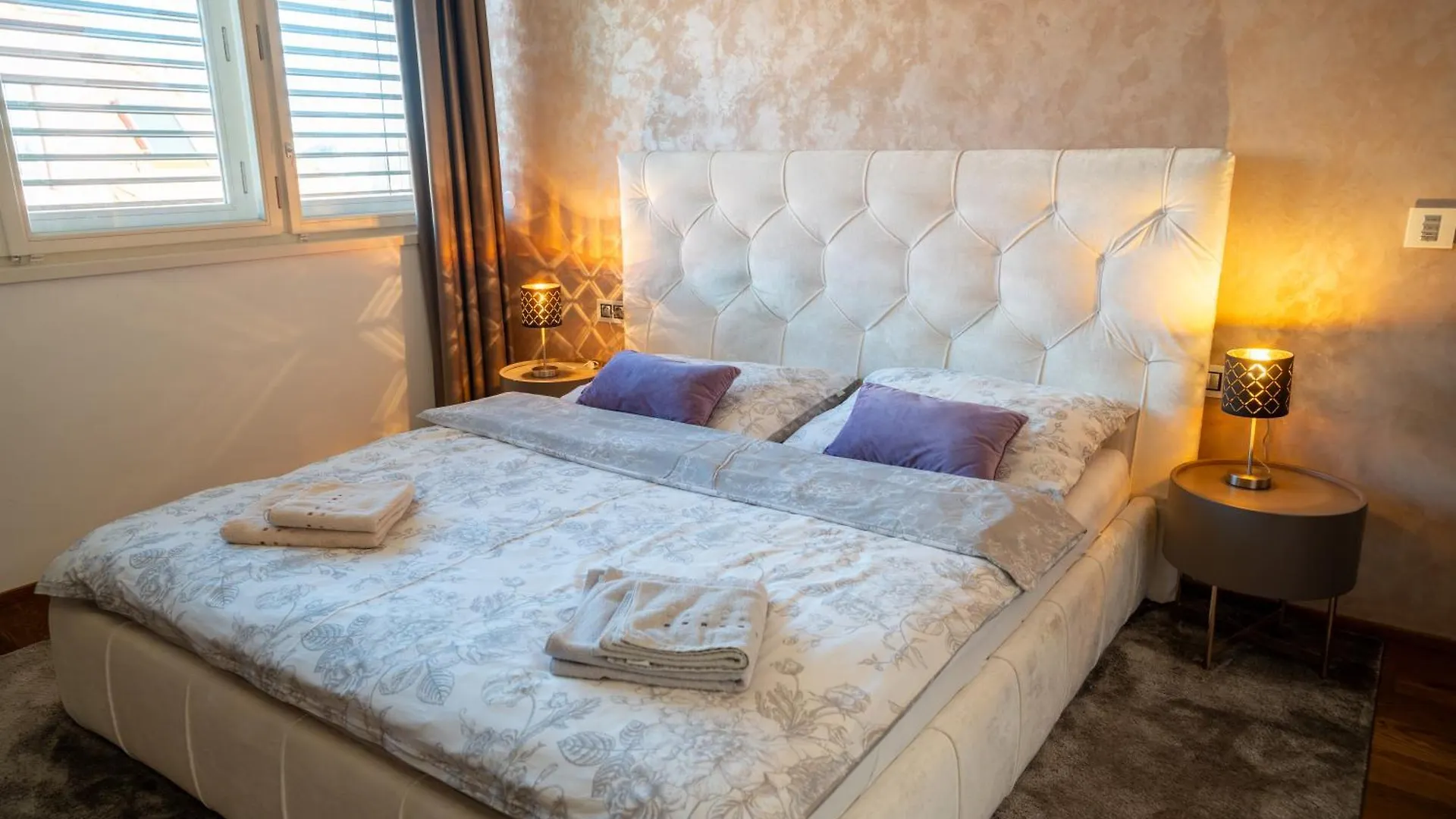 Luxury Rooftop Appartment With Fantastic Views Prague Apartment